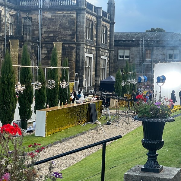 Braveheart meets Bollywood on set in Scotland!